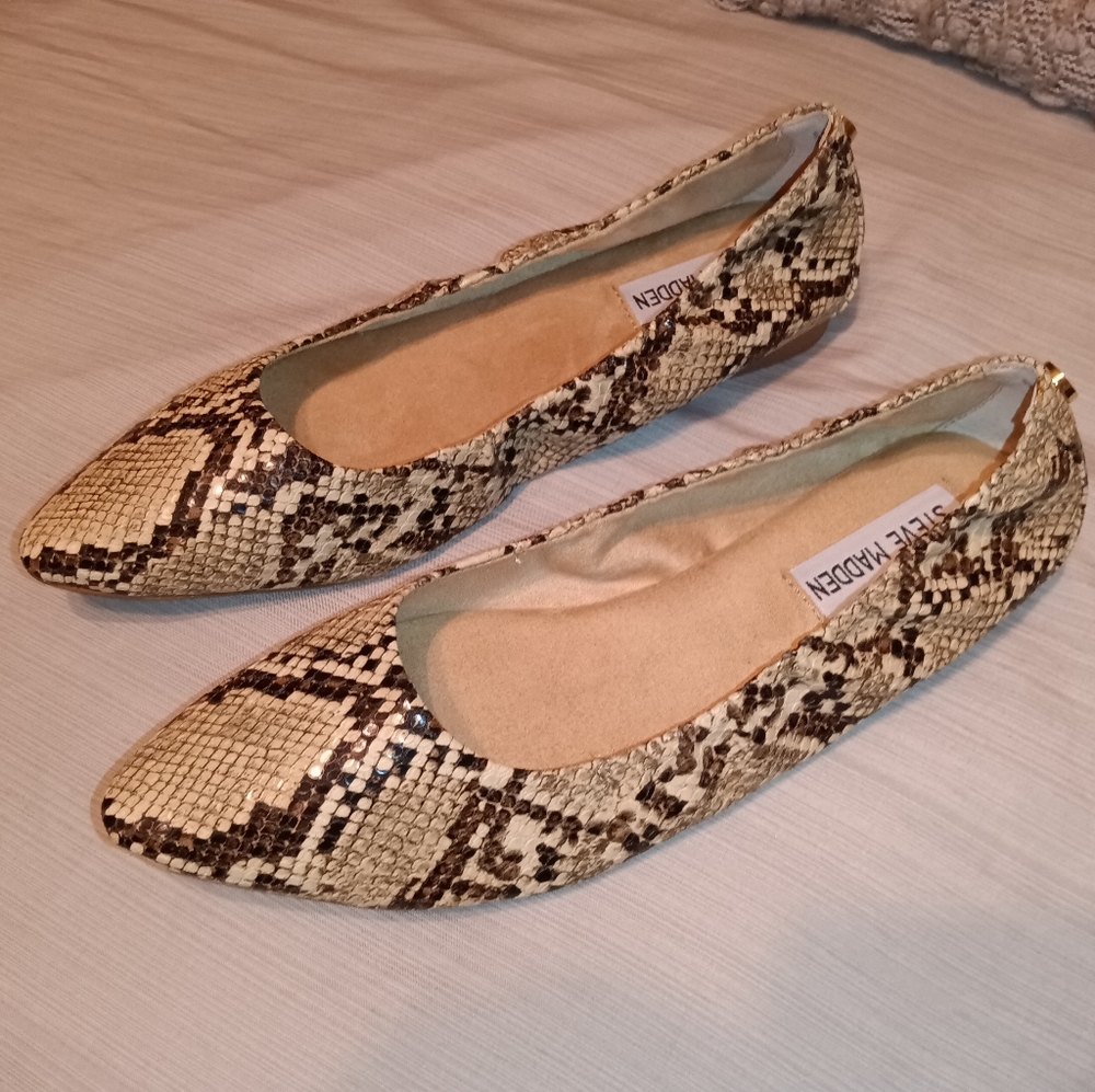 🆕Steve Madden | Snakeskin Pointy Flats Dress Shoes Size 8.5 Low Heel NEW